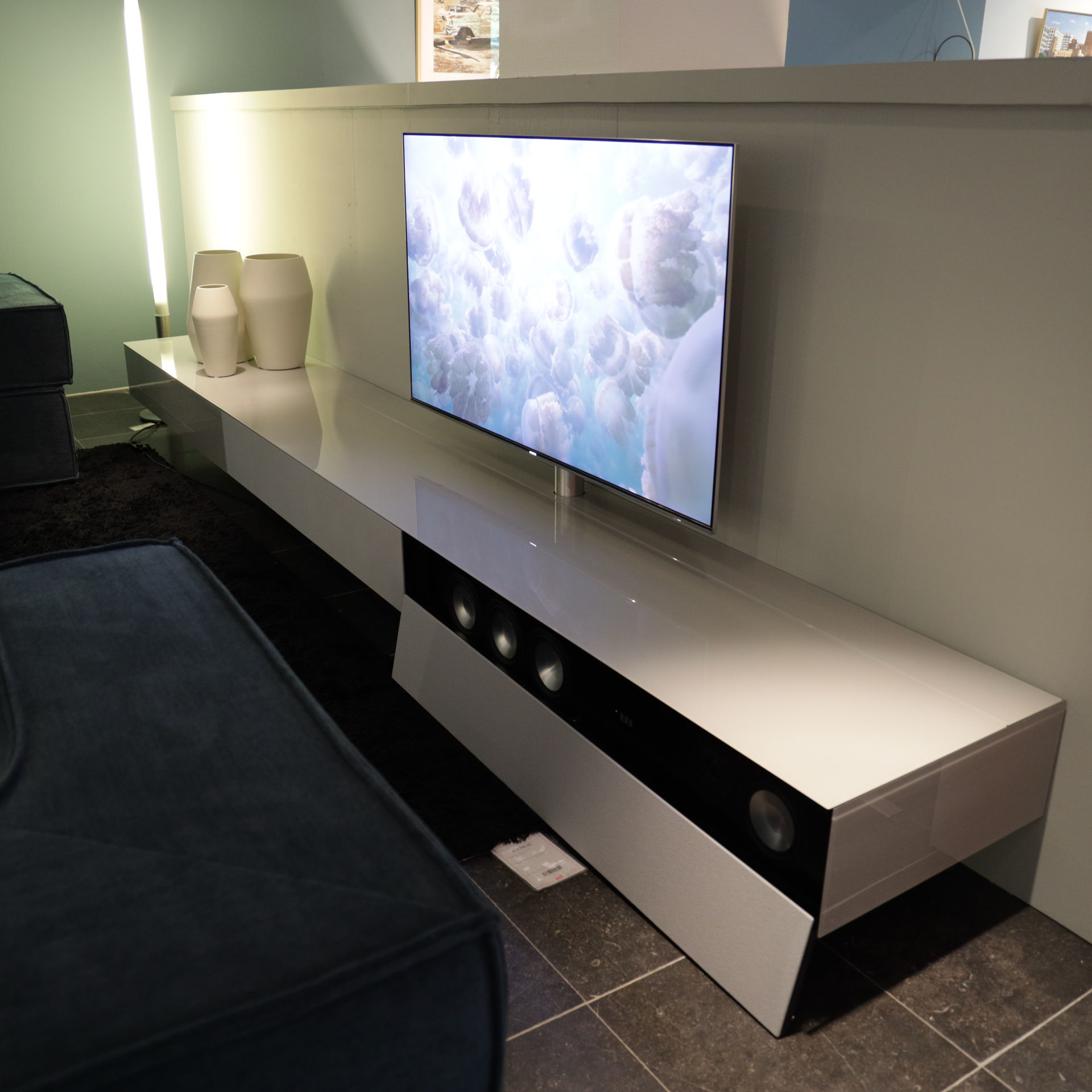 heel koppeling Af en toe Spectral Ameno tv-meubel