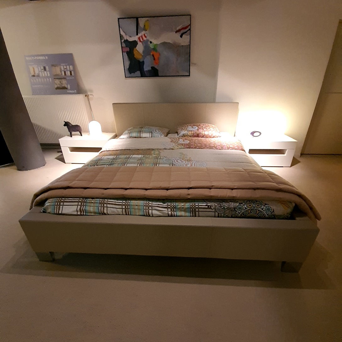 Hülsta  Elumo II bed - 180x200 - Showroom