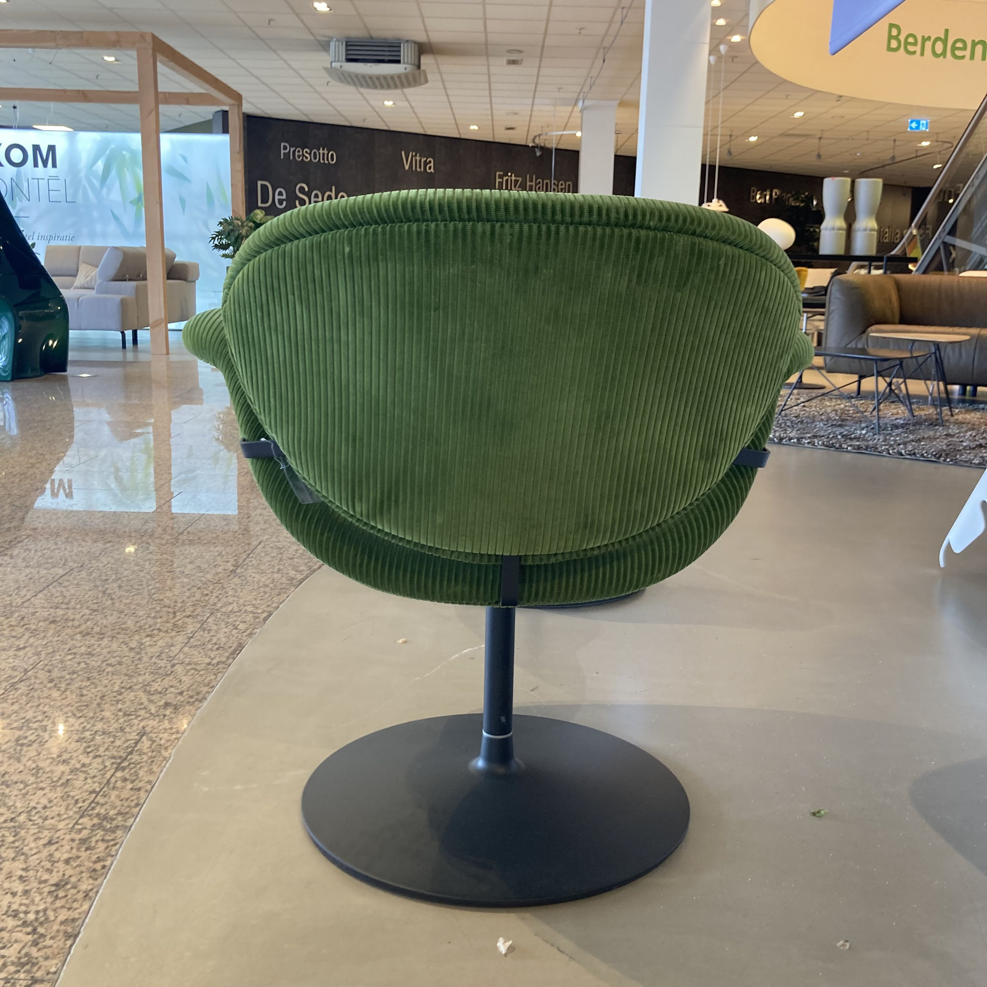 Artifort fauteuil Tulip Midi
